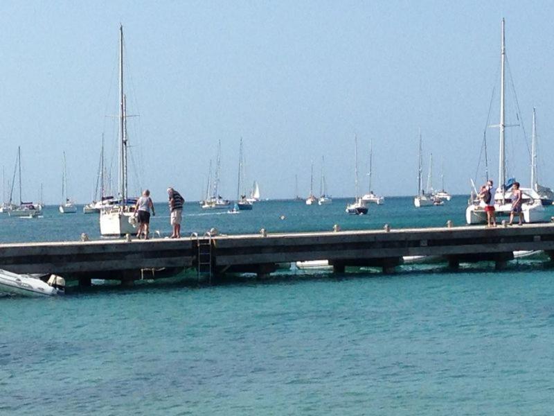 Appartement Les Pieds Dans L'Eau Sainte-Anne Extérieur photo